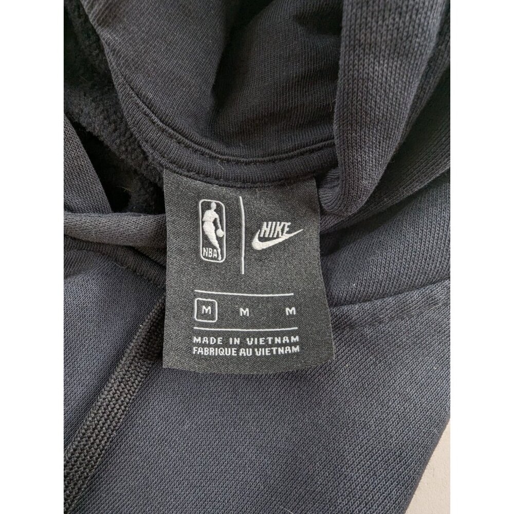 Nike Men’s Medium Black Milwaukee Bucks Basketball Long Sleeve Hoodie - Picture 3 of 8